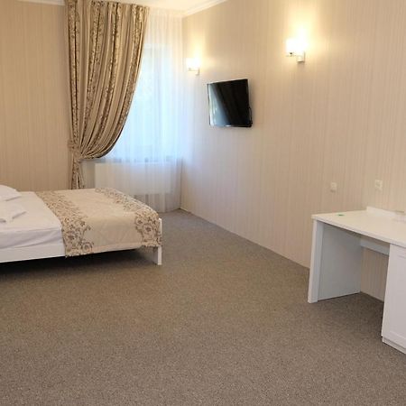 Лісовий Готель Гайки Jytomyr Extérieur photo