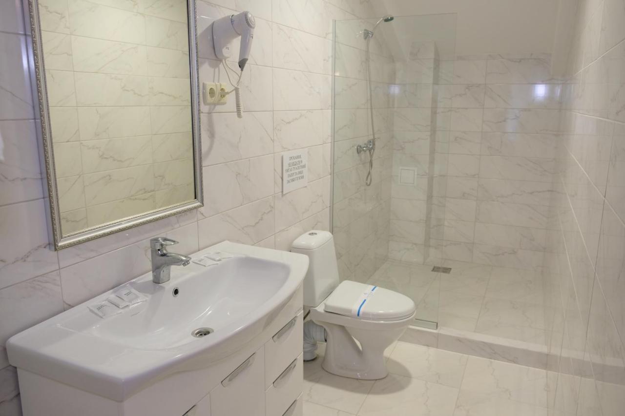 Лісовий Готель Гайки Jytomyr Extérieur photo